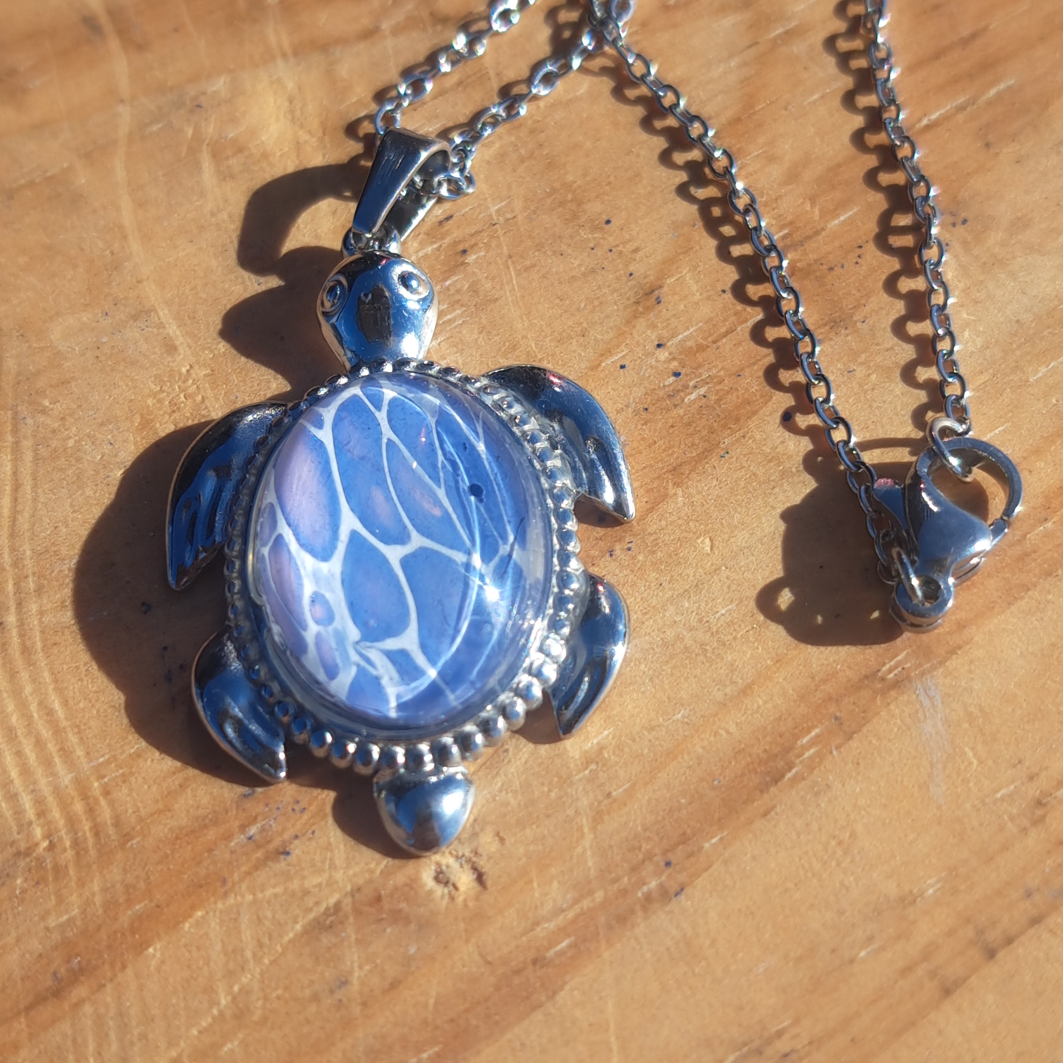 ST1010 Purple Turtle Necklace