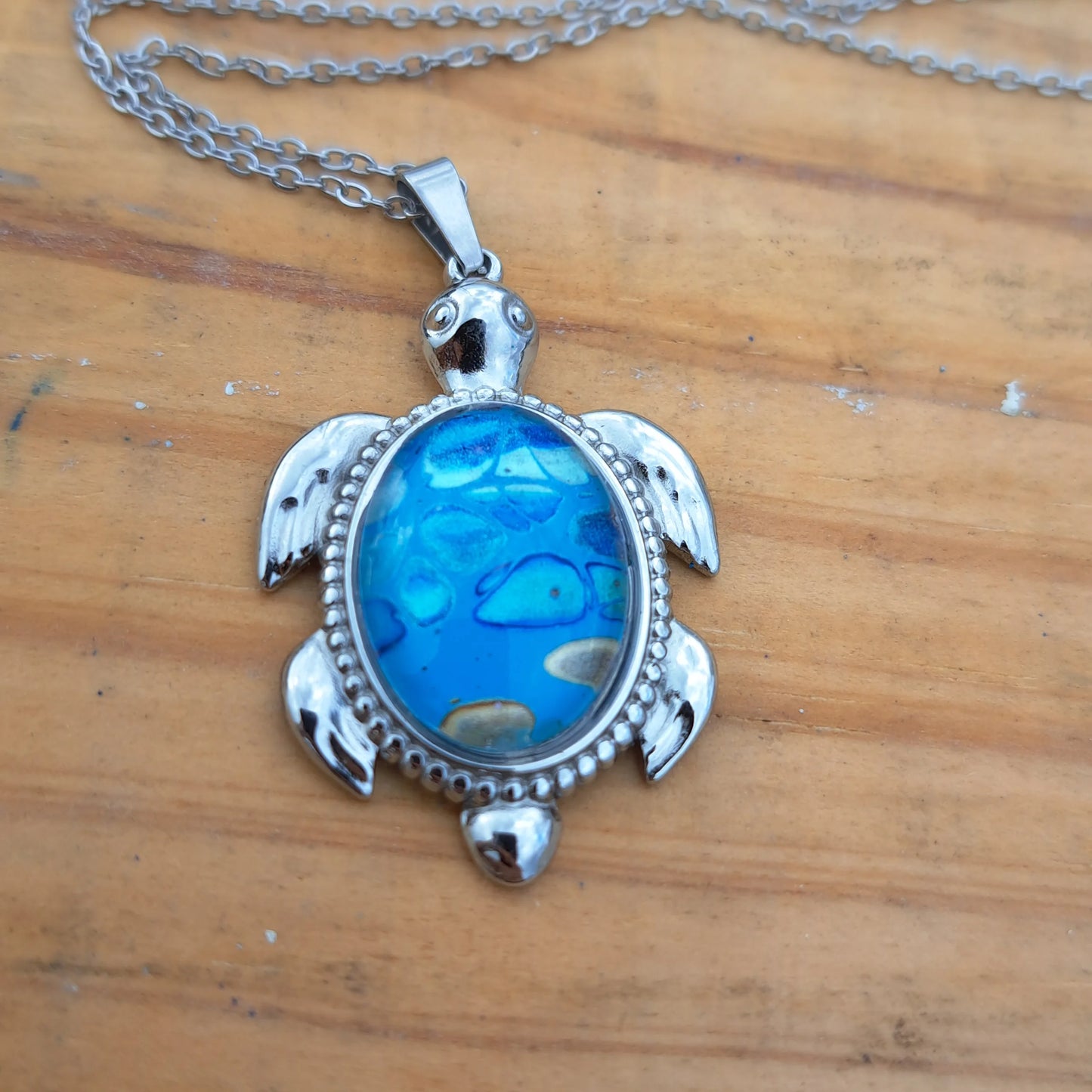 ST1009 Hand Painted in Acrylic Blue Turtle Pendant