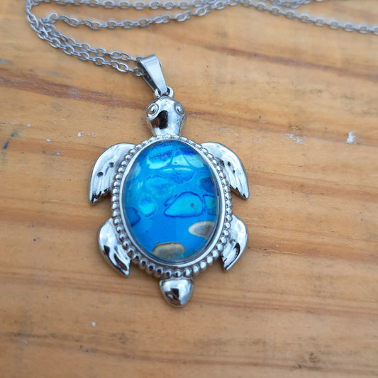ST1009 Hand Painted in Acrylic Blue Turtle Pendant